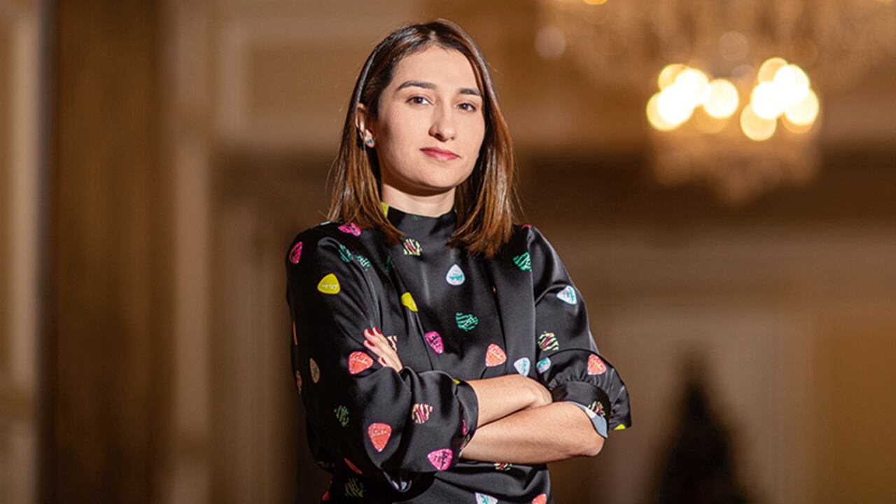 Laura Sarabia responde por la agenda del presidente, pero no es la responsable de las decisiones del mandatario a última hora ni de sus incumplimientos, cuestionados por la oposición.