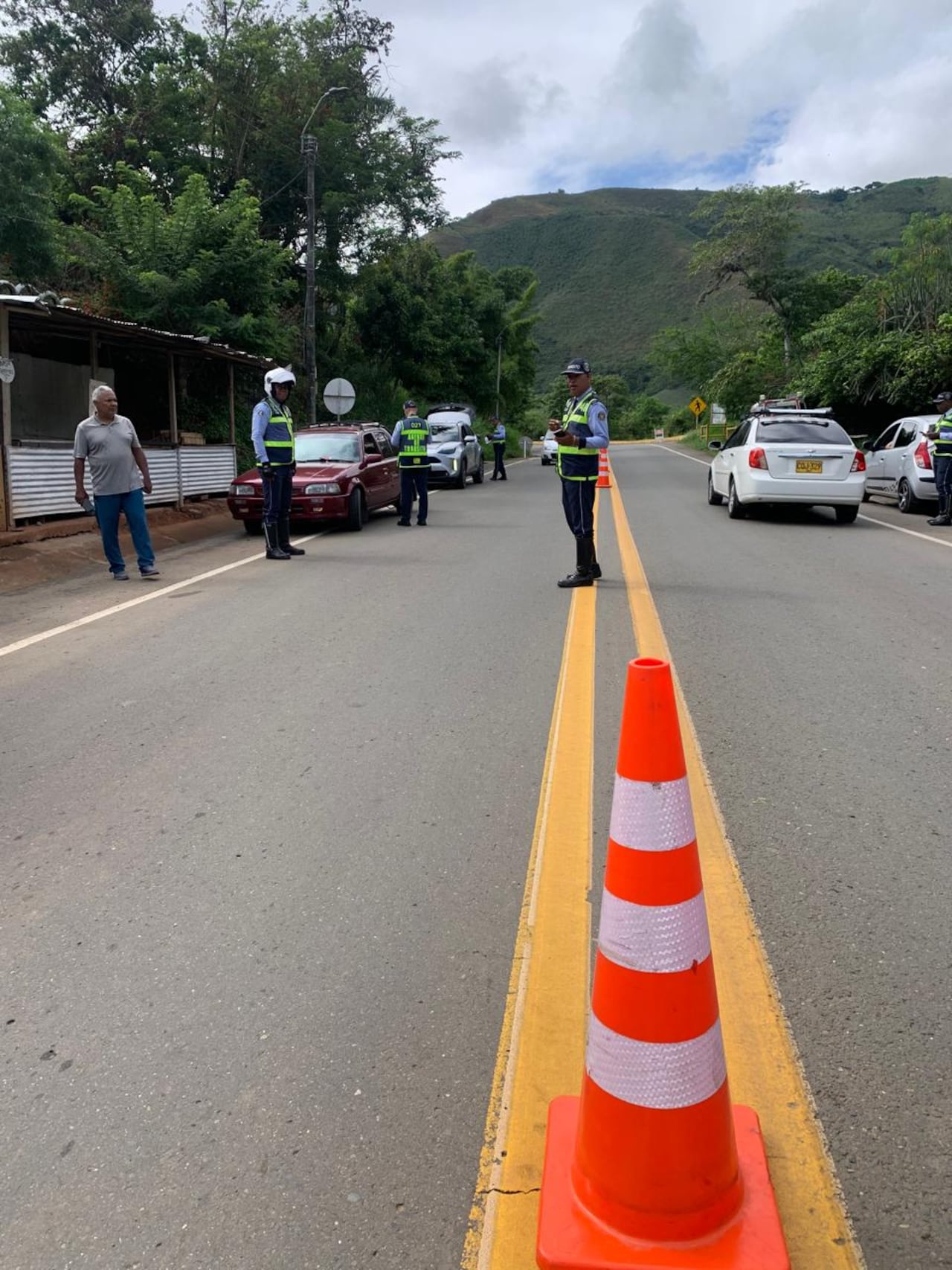 El primer puente festivo implicará un alto flujo de vehículos. Las secretarías de movilidad del Valle del Cauca se preparan para hacer el acompañamiento.