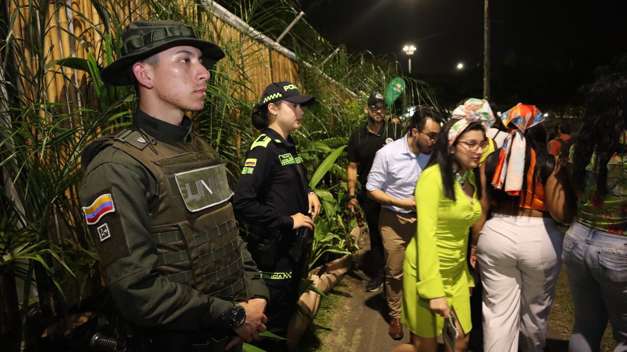 Licor incautado por las autoridades.