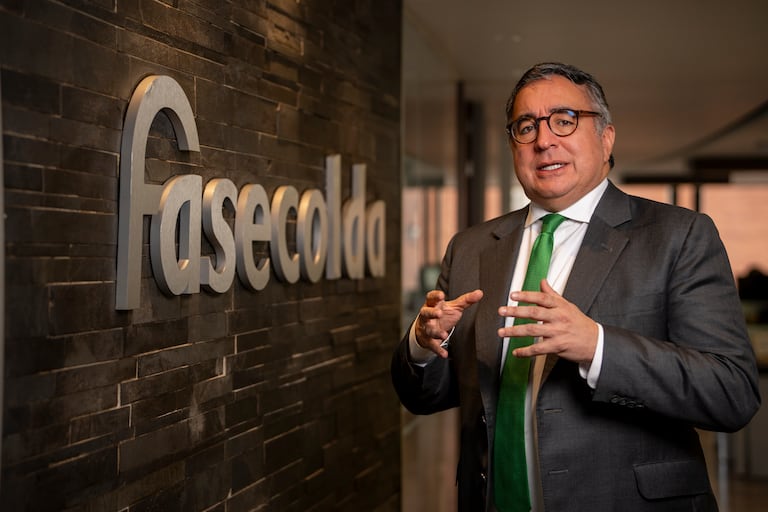 Gustavo Morales, presidente Fasecolda, habla sobre los principales desafíos de la industria aseguradora en Colombia para este 2025.