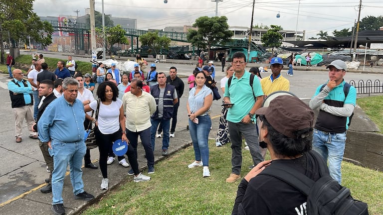 Alcaldía de Cali establece mesa de diálogo tras los recientes bloqueos en la glorieta de Siloé.