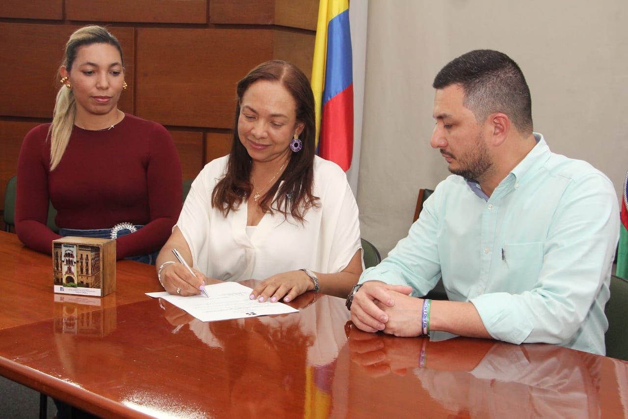 María Constanza Cano cuenta con más de 20 años de experiencia en la docencia.