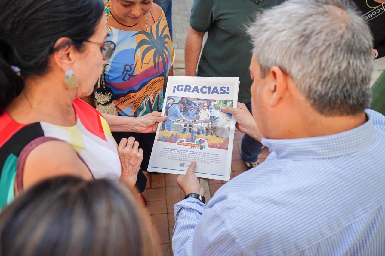 Martha Senn (izquierda) recorrió la Ruta de la Salsa en el Barrio Obrero, un sector que, como ella misma dijo, “no muestra la salsa, la respira”.