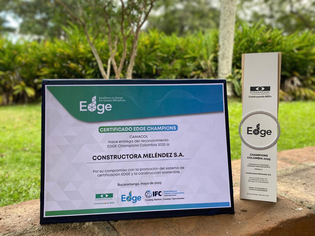 Certificado Edge Champions de Constructora Meléndez.
