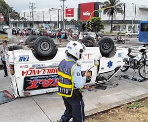 Según los datos del Observatorio de Movilidad, en 2020 se registraron 74 siniestros donde estuvo involucrada al menos una ambulancia; en 2021 fueron 88 choques y en lo que va de este 2022 van 24, y un peatón muerto.