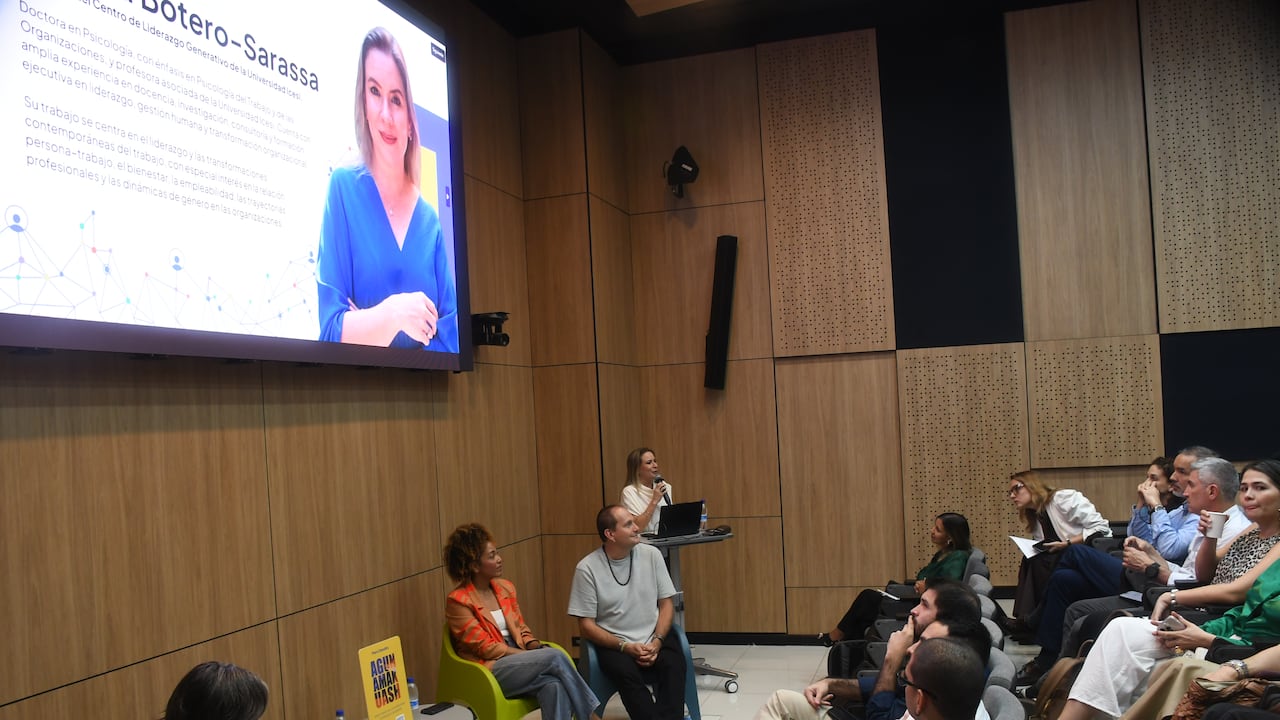 El lanzamiento del Centro de Liderazgo Generativo incluyó un panel con José Echeverri, Daniela Maturana y Piero Gandini.