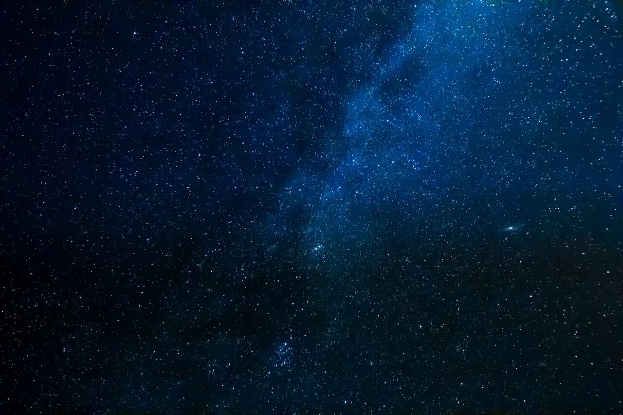 Se han observado galaxias inactivas extremadamente masivas entre uno y dos mil millones de años