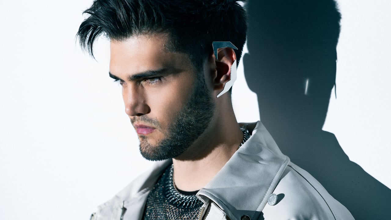 Martin Trevy, Dj caleño, que mezcla melodic techno con dance y elementos de electrónica en español, con mensajes positivos y empoderadores.