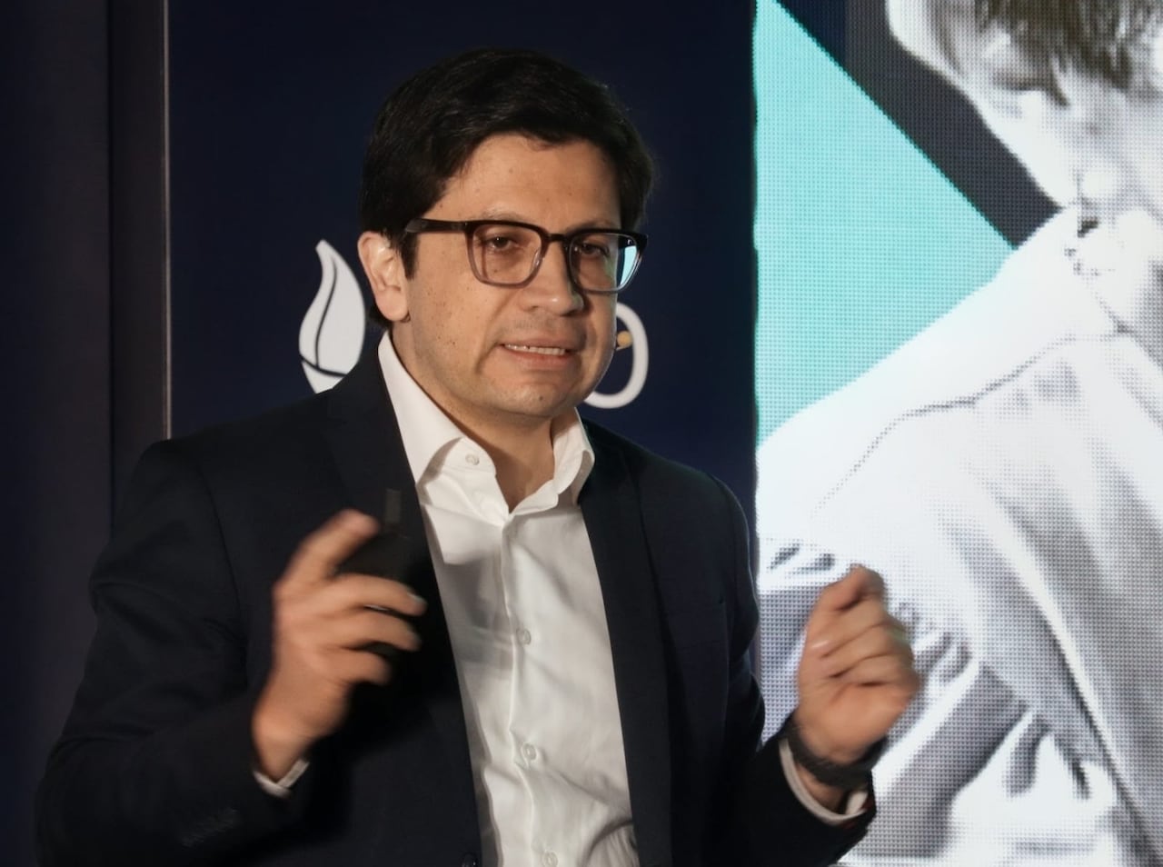 Francisco Espinosa, socio fundador de Inclusión SAS, presentó el estudio de pobreza energética.