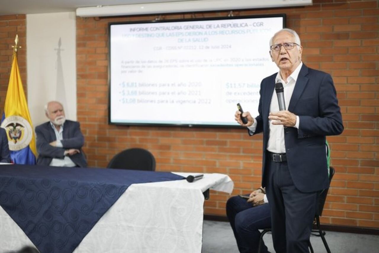 Ministro de Salud, Guillermo Alfonso Jaramillo, durante un encuentro de la mesa de trabajo de la UPC.