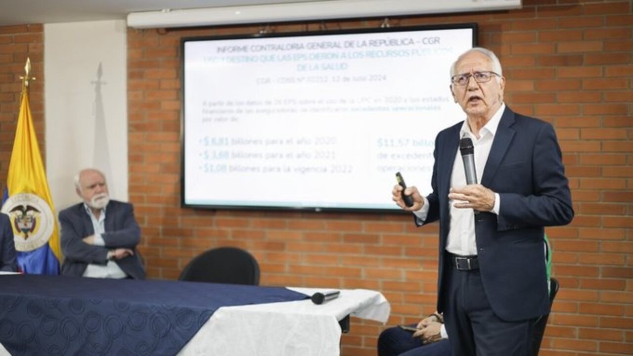 Ministro de Salud, Guillermo Alfonso Jaramillo, durante un encuentro de la mesa de trabajo de la UPC.