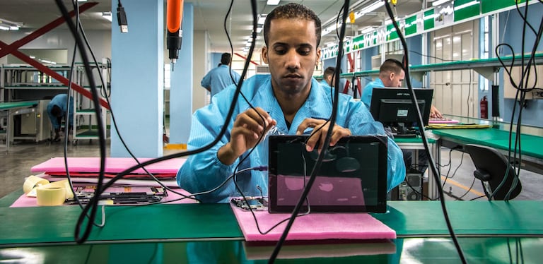 Empresas públicas y privadas en Cuba podrán asociarse luego de 60 años.