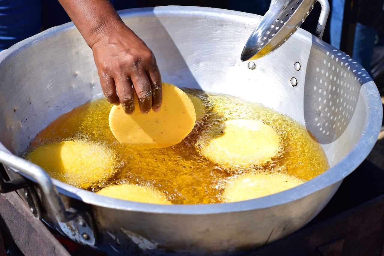 Preparación de la Arepa de Huevo