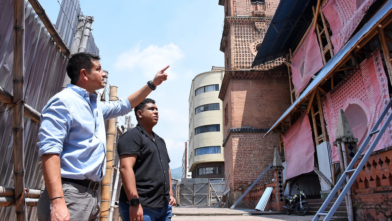 Obras de reconstrucción del Techo de la Iglesia San Francisco