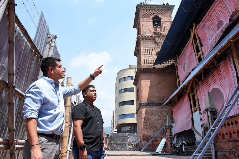 Obras de reconstrucción del Techo de la Iglesia San Francisco