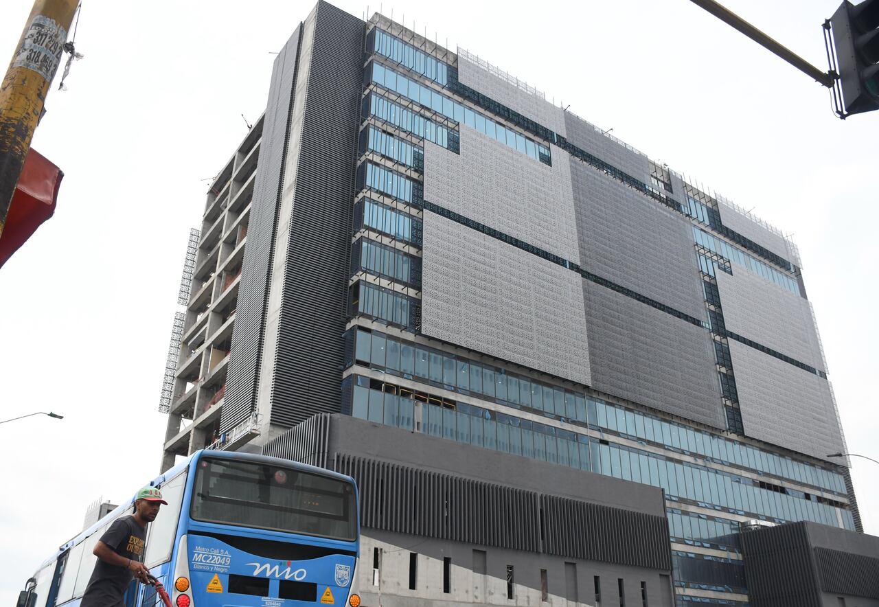 Cali: Obras del nuevo Bunker de la Fiscalia. foto José L Guzmán