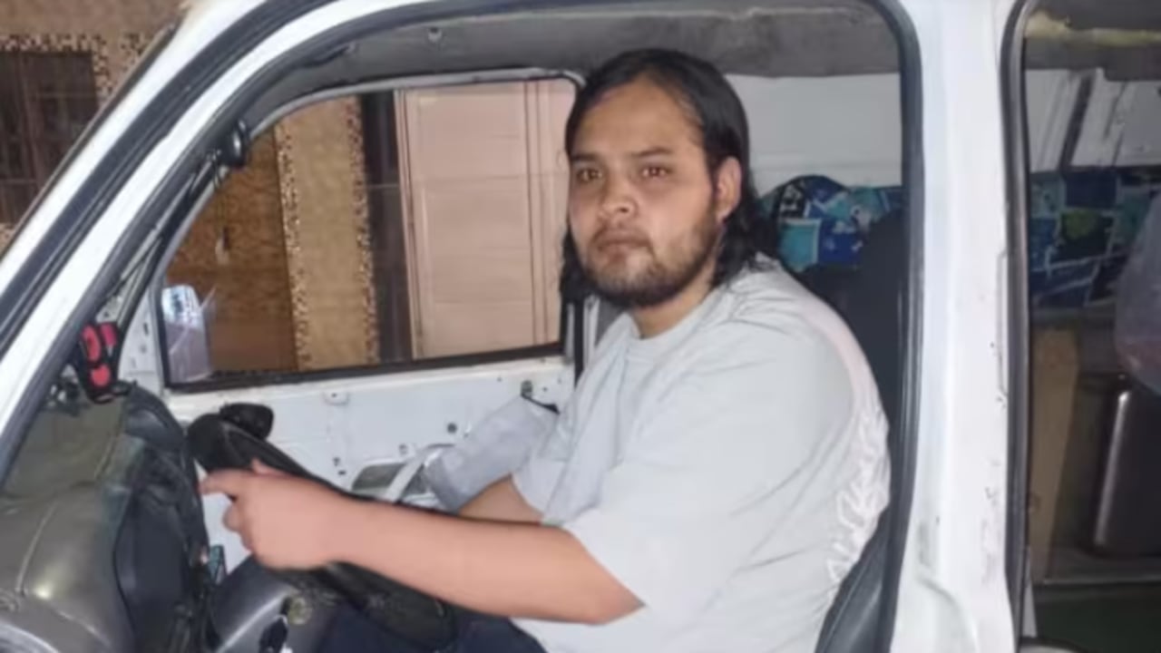 Él era Michael Felipe Santos, atacante del Policía en Bogotá.