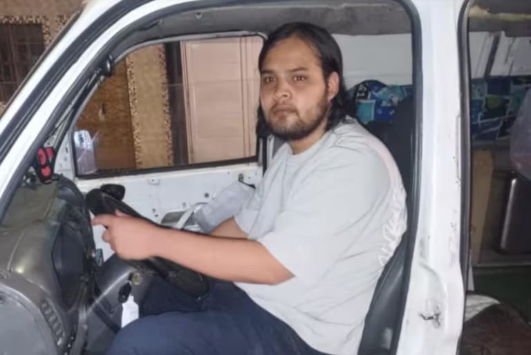 Él era Michael Felipe Santos, atacante del Policía en Bogotá.
