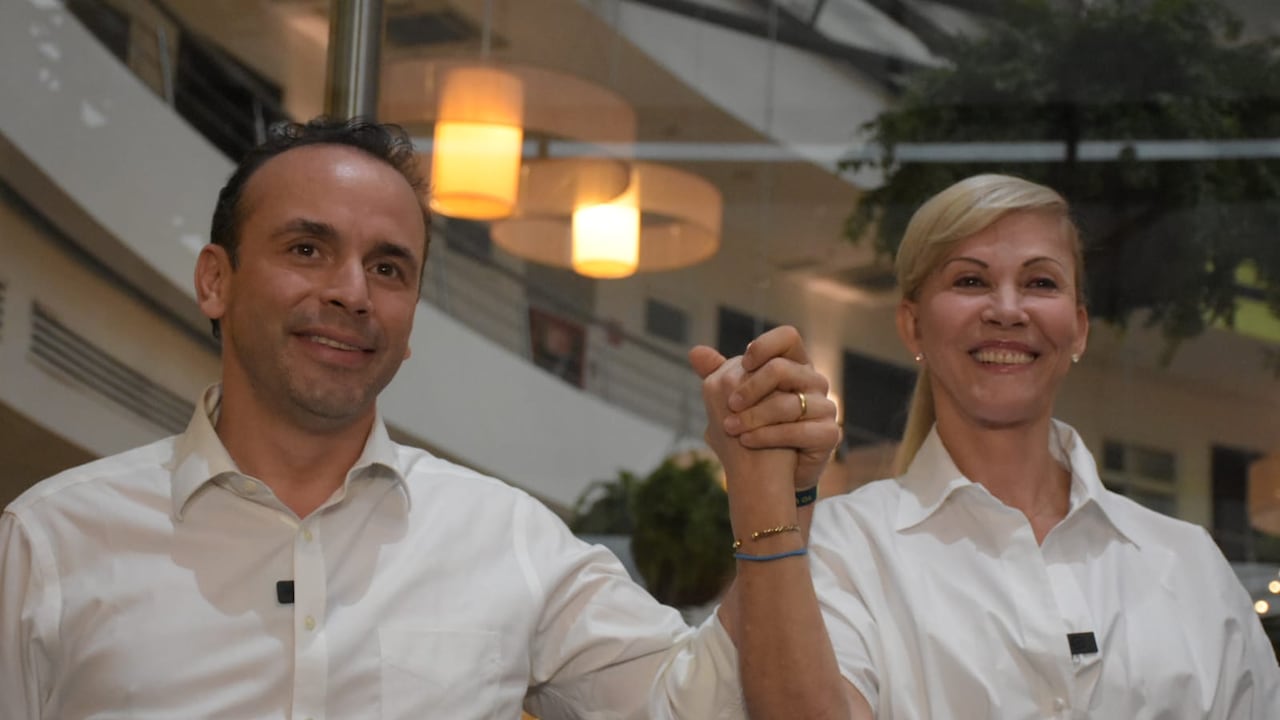 Alejandro Eder y Dilian Francisca Toro.