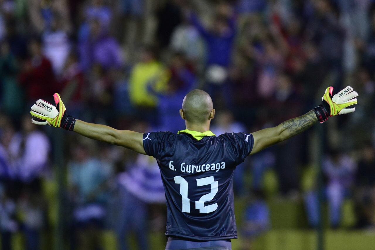 Gaston Guruceaga celebra luego de un partido contra Brasil en el estadio Domingo Burgueno a 130 kilómetros de montevideo tomada el 17 de julio de 2015. AFP PHOTO / PABLO PORCIUNCULA (Photo by PABLO PORCIUNCULA / AFP) Foto de referencia