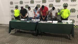 Los sujetos fueron capturados en operaciones en Cali, Medellín y Bogotá.