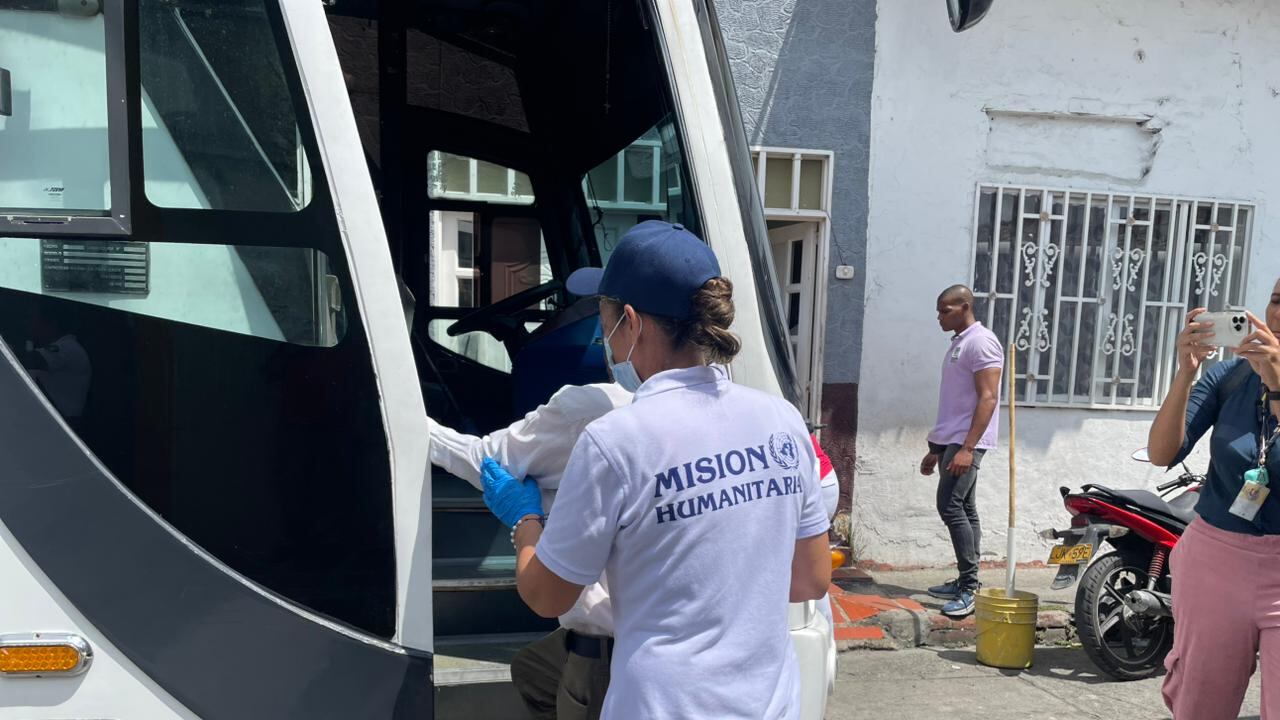 En el centro no se encontró la documentación legal para poder operar. De la misma manera, hay situaciones de salubridad que no permiten la garantía de derechos para estos adultos mayores, indicaron las autoridades. Foto: Alcaldía de Palmira / El País