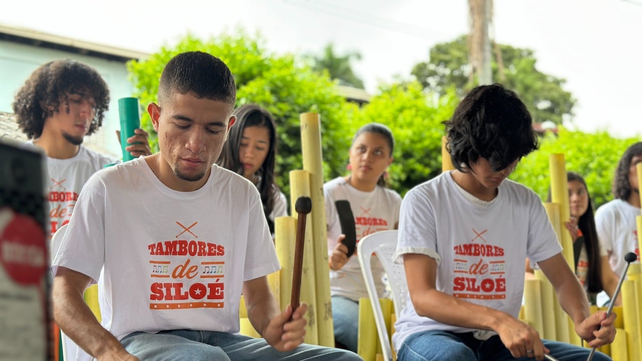 Tambores de Siloé combina la interpretación musical, la sostenibilidad y la construcción de proyectos de vida.