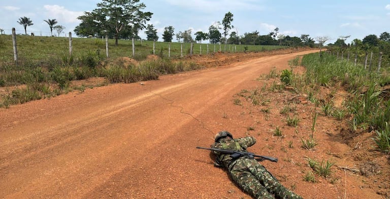 Los elementos, tipo cilindro, fueron hallados durante labores de registro y control adelantadas por el Batallón de Infantería de Selva No. 24.