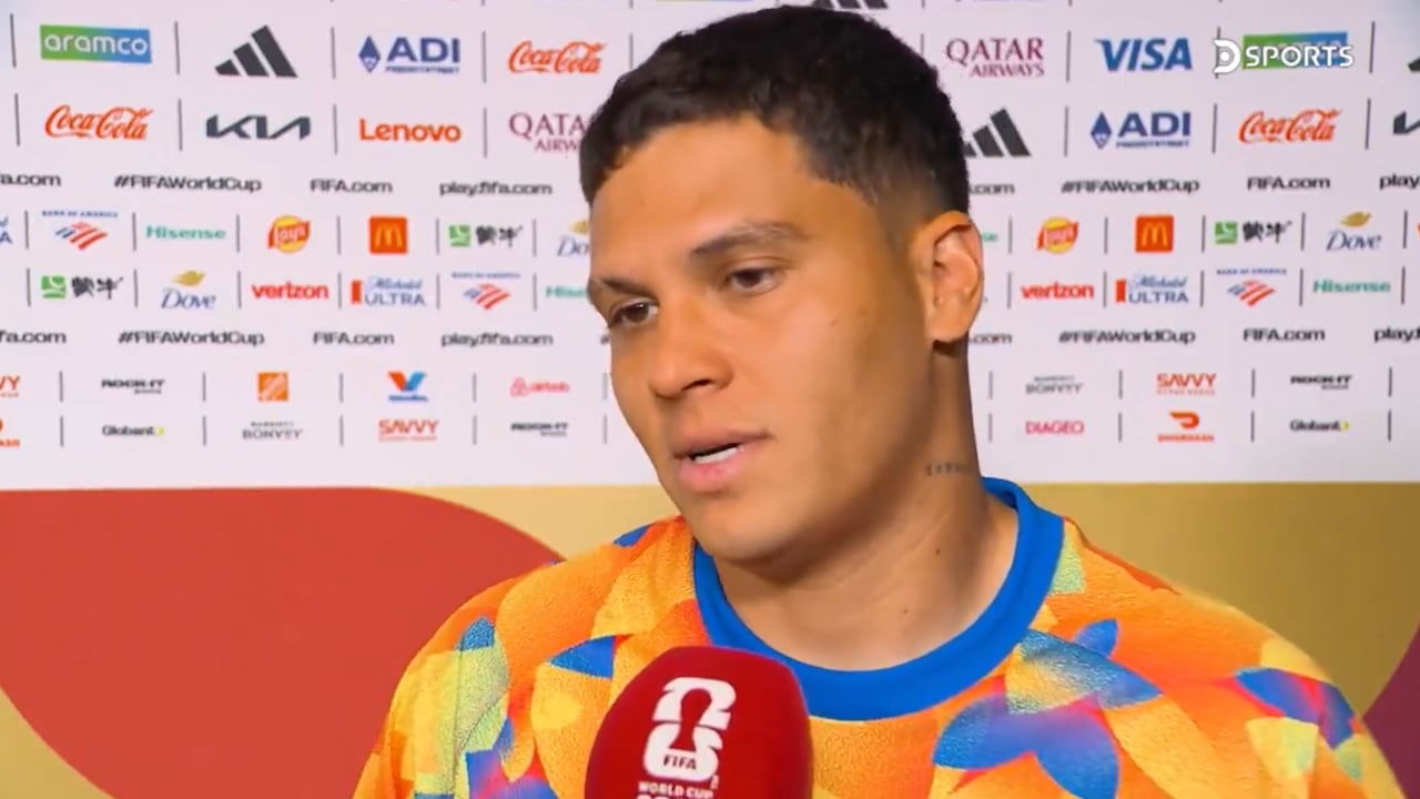 Juan Fernando Quintero ante la prensa.