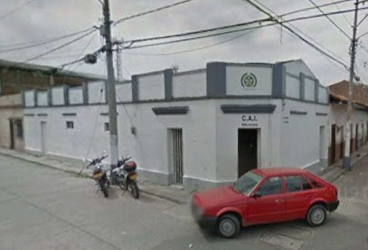 CAI de Policía Las Delicias, ubicado cerca de la galería central de Palmira.