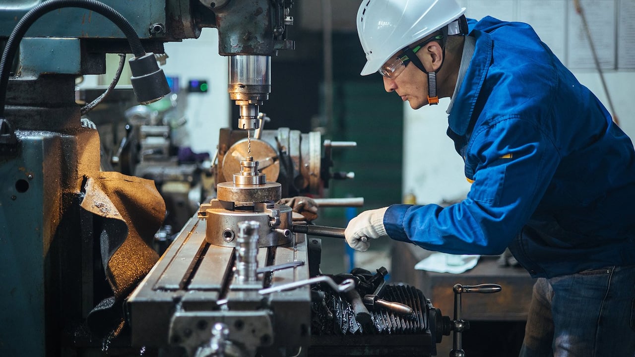 La economía mundial sigue siendo resiliente, pero esa resiliencia es cada vez más desigual y costosa, destaca el FMI en su informe de perspectivas económicas de octubre: Foto FMI