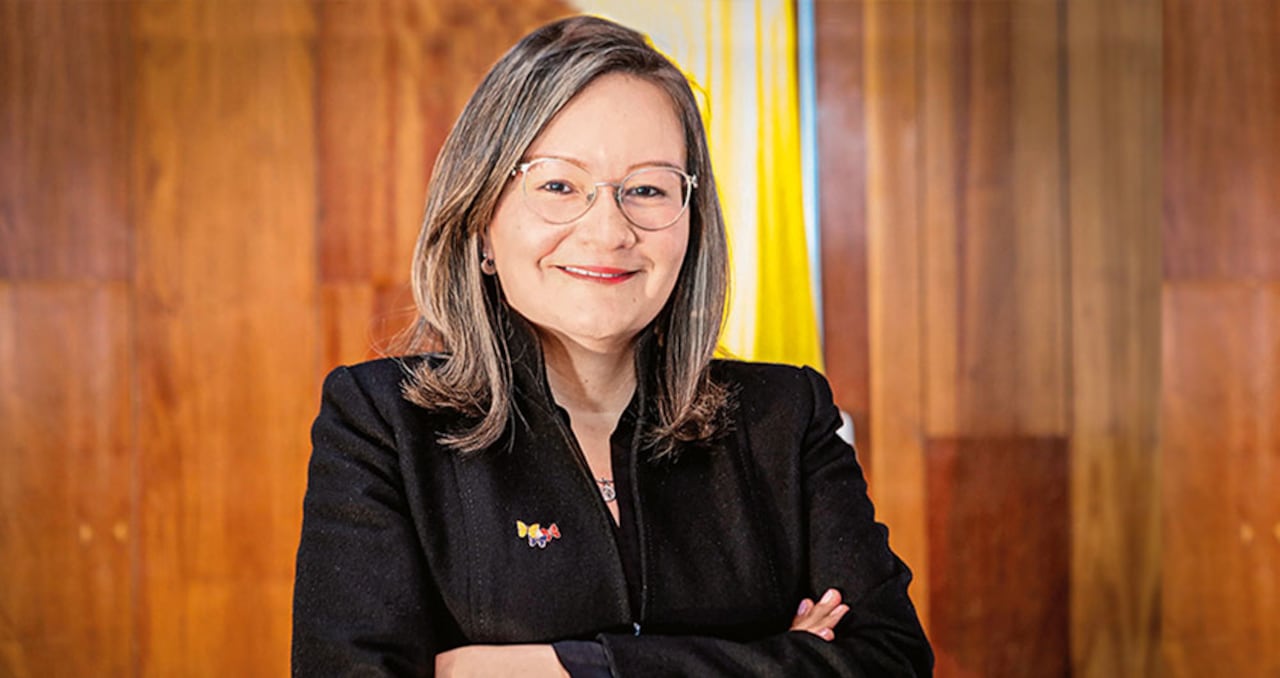 CIELO RUSINQUESuperintendente de Industria y Comercio