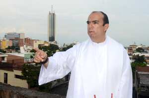 Cali: Entrevista al padre Omar Arturo López Pérez, de la iglesia Nuestra señora de Fátima