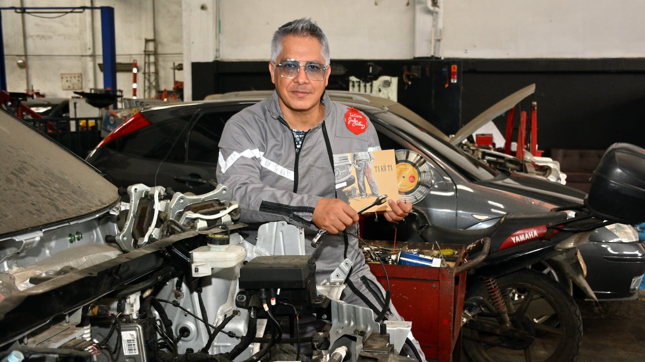 A 45 revoluciones: Julio Cortés revive la salsa popular con Ta Kú Ta