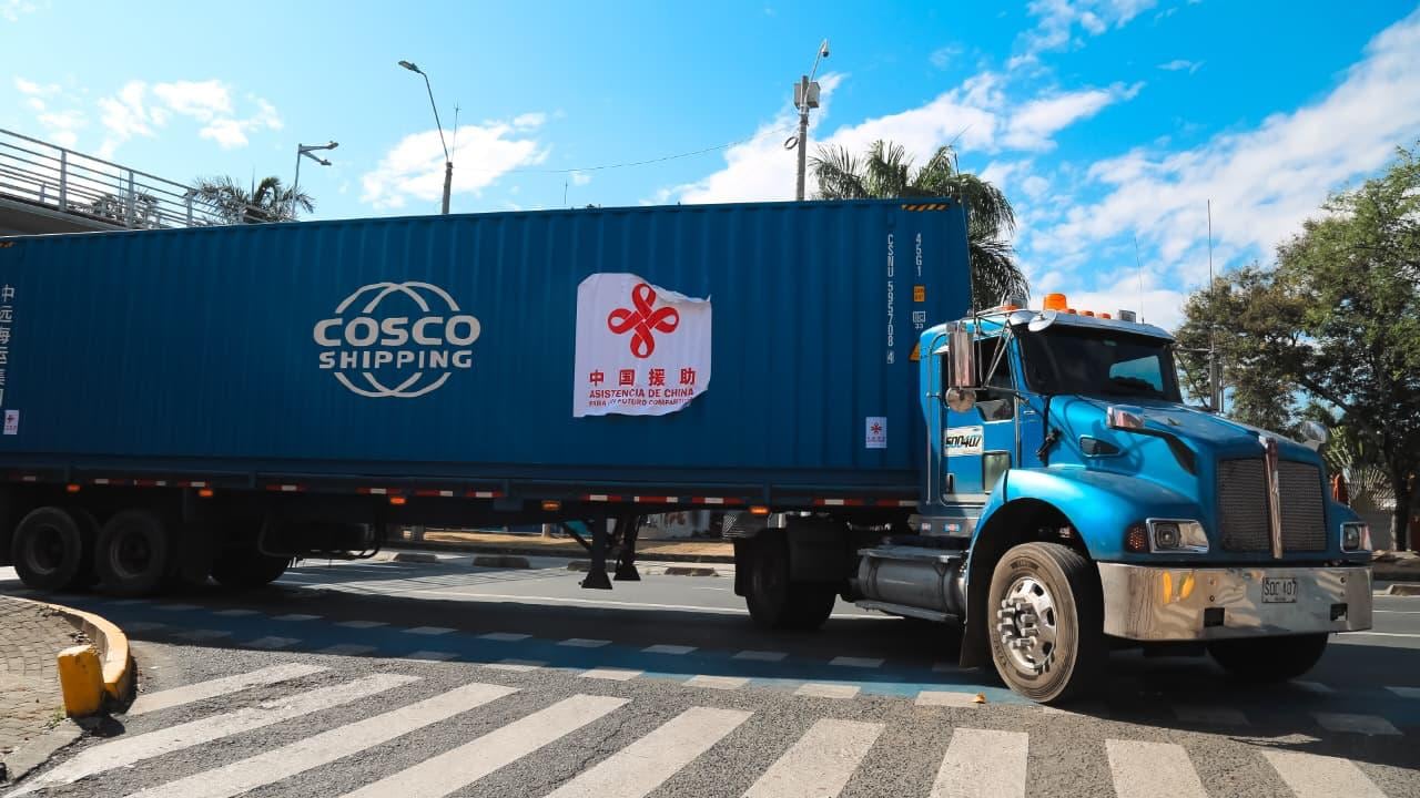 Las ayudas humanitarias provenientes de China tuvieron que recorrer más de 17.000 kilometros.