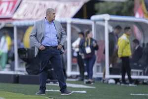 Eduardo Lara, exentrenador de la Selección Colombia, se encuentra en la UCI de la Clínica Imbanaco de Cali