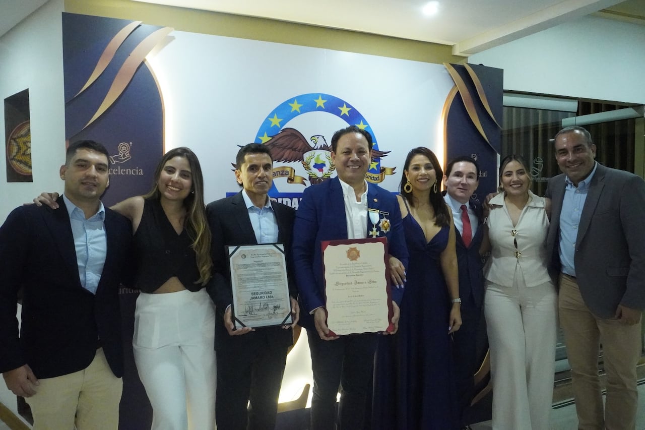 La organización celebró dos décadas de historia junto a colaboradores, clientes y aliados que han acompañado su crecimiento a lo largo de los años.