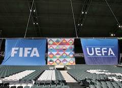 Pelea UEFA - FIFA