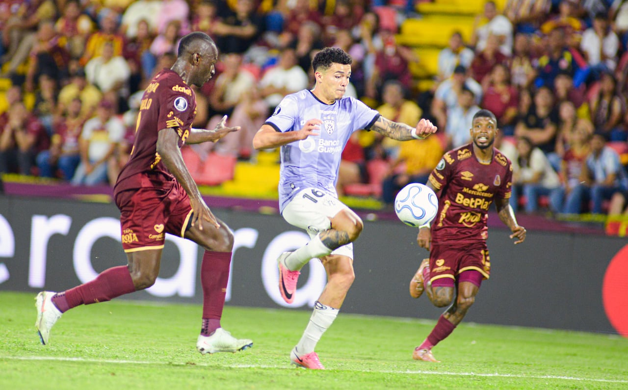 Partido entre Deportes Tolima e Independiente del Valle por la ida de los octavos de final de la Copa Libertadores 2026.