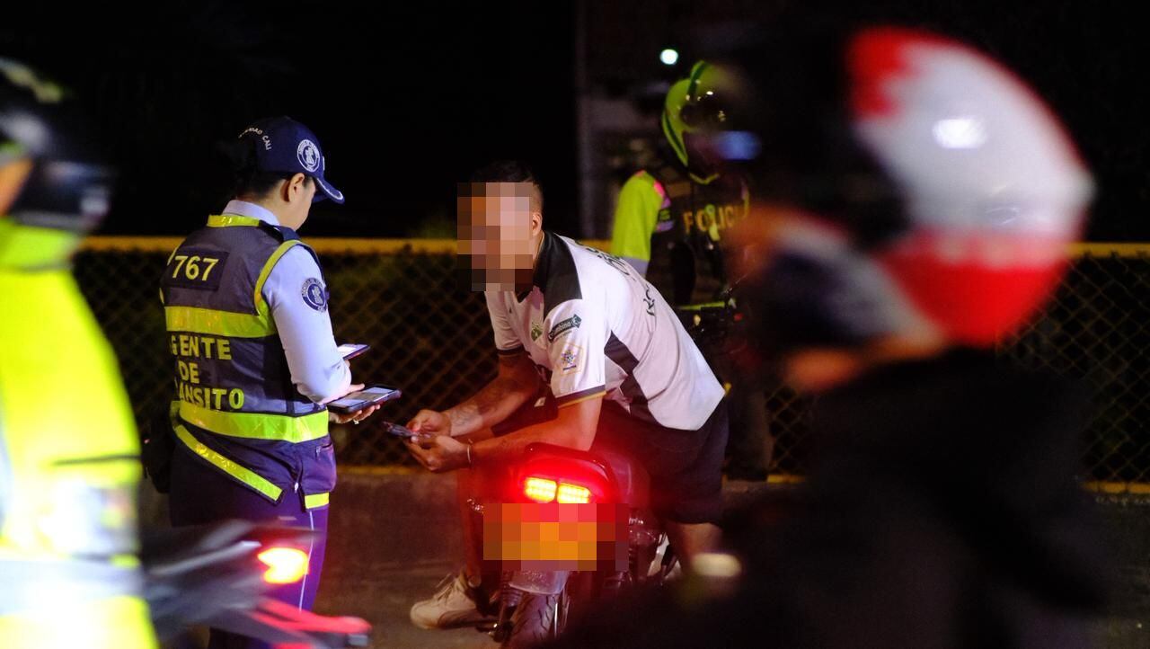 Operativos en el Paso del comercio en Cali