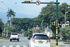 Semáforos sin funcionamiento Calle 13 con Cra 56.