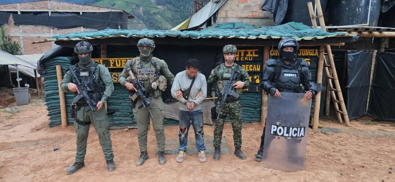 La operación hace parte del despliegue permanente de la Fuerza Pública en el Cañón del Micay, donde las autoridades buscan recuperar el control territorial y la seguridad de las comunidades. / Foto: Policía Nacional