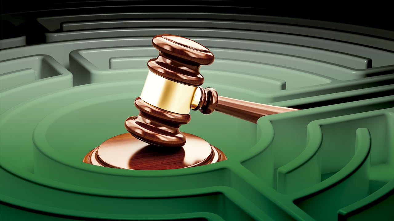 Ranking de abogados, desafíos legales