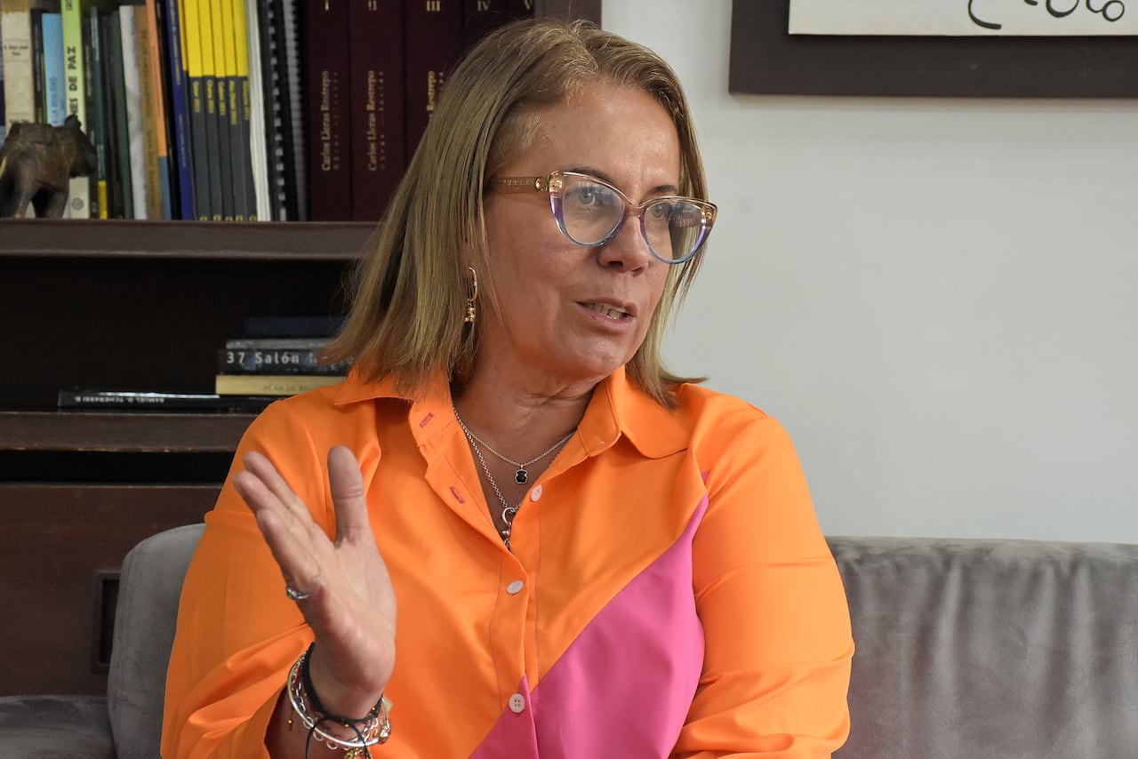 Entrevista Adriana Betancourt Gerente EMSIRVA