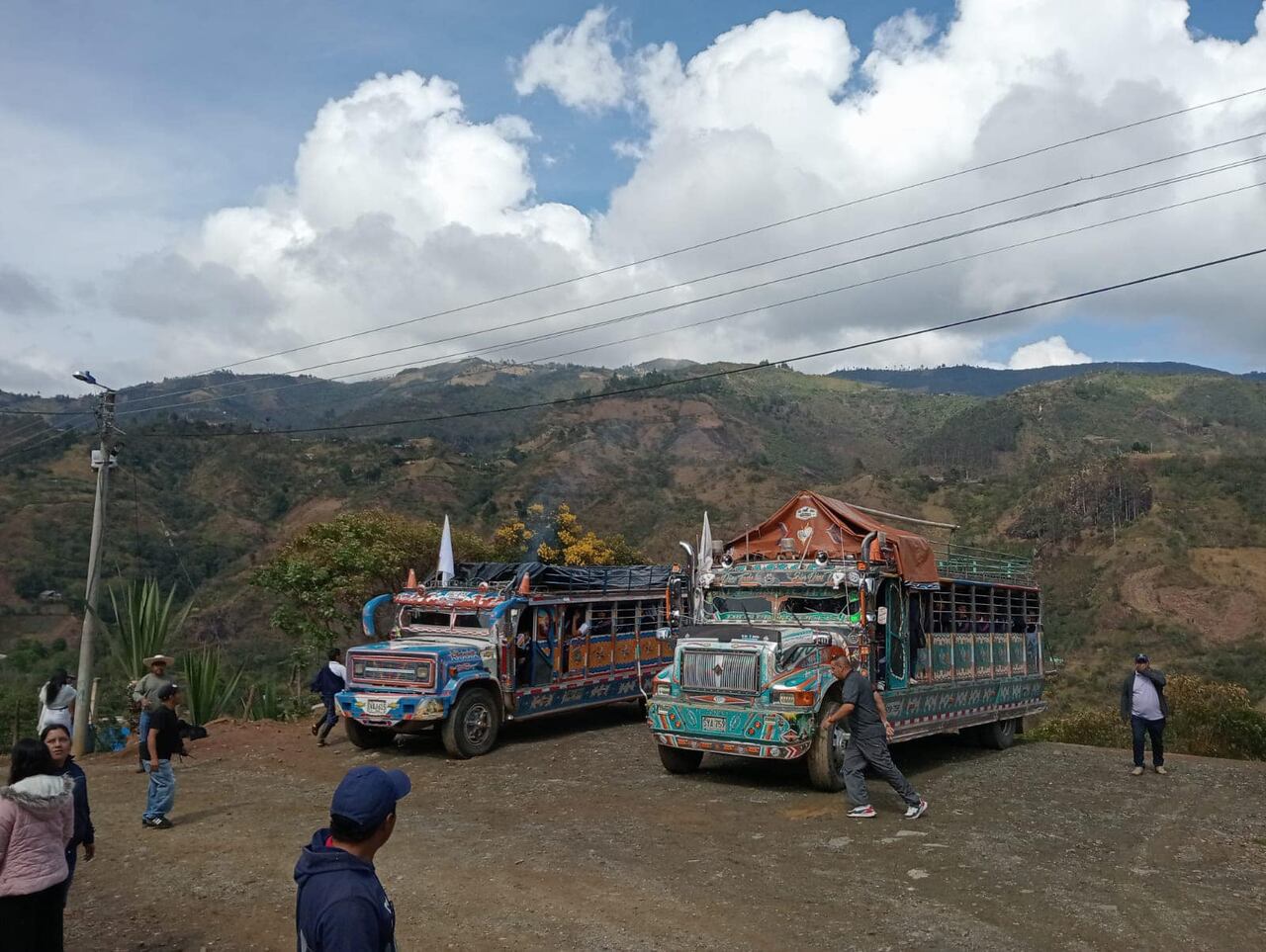 Este trágico caso sucedió en la noche de este jueves 19 de diciembre en la zona rural del municipio de Jambaló, en el norte del Cauca.