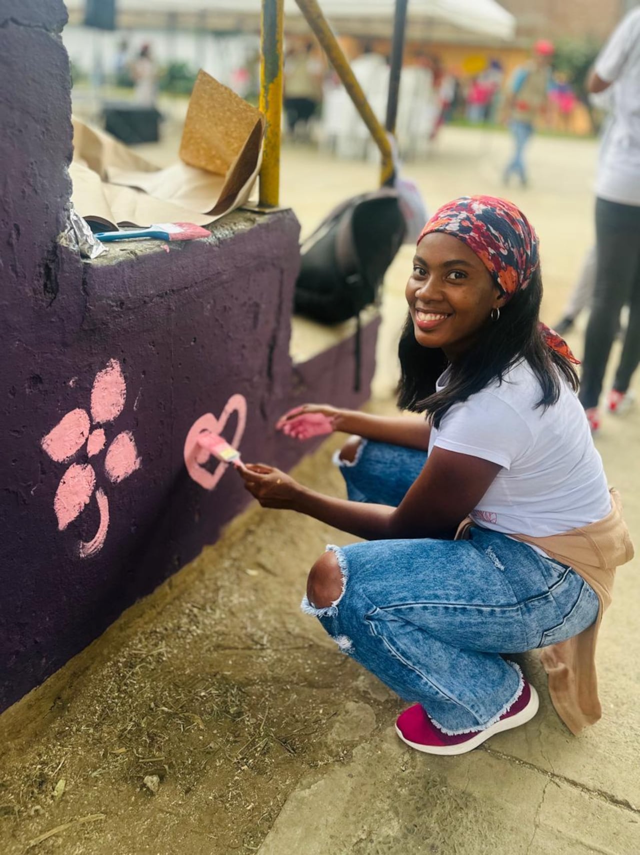 El proyecto Mujeres Echando Raíces también beneficia a las caleñas y comunidades locales.