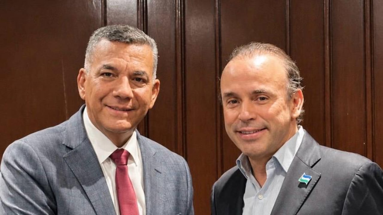 Jorge Mora, ministro de Defensa designado por De La Espriella se reunió en Cali con el alcalde Alejando Eder.