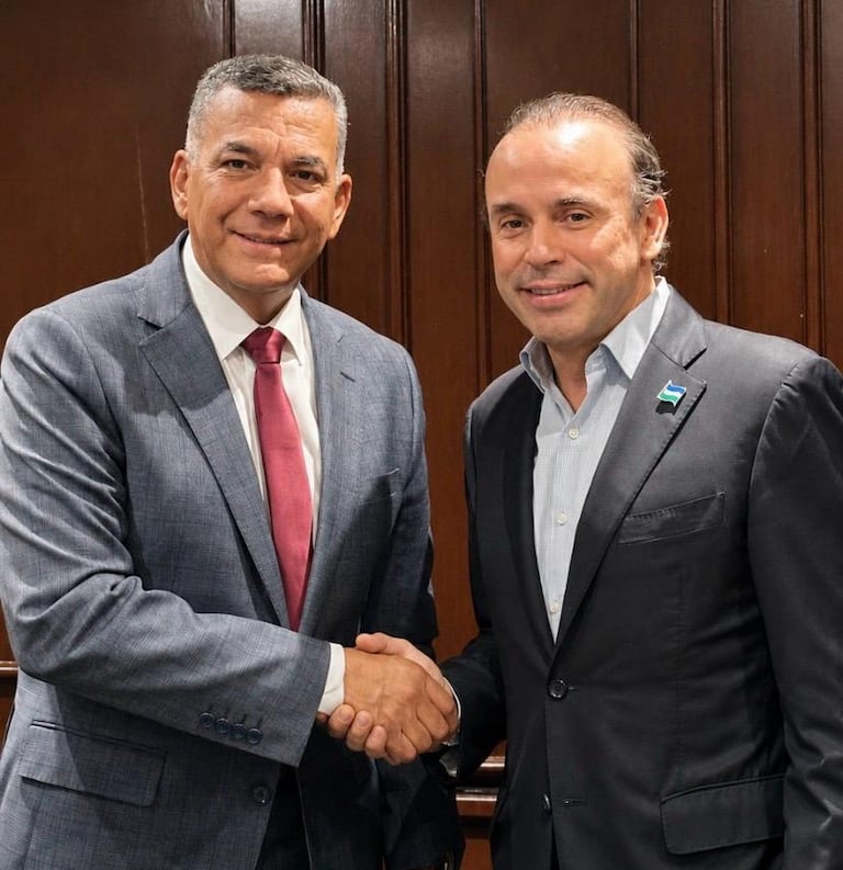 Jorge Mora, ministro de Defensa designado por De La Espriella se reunió en Cali con el alcalde Alejando Eder.
