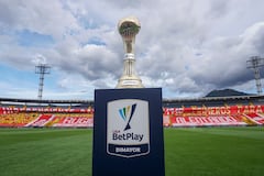 El trofeo que se le entrega al campeón de la Liga Colombiana.