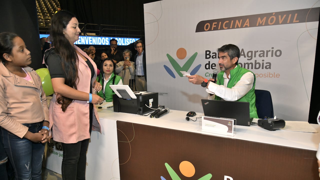 Cielo Rusinque, directora del DPS, en el lanzamiento del programa Tránsito a Renta Ciudadana.